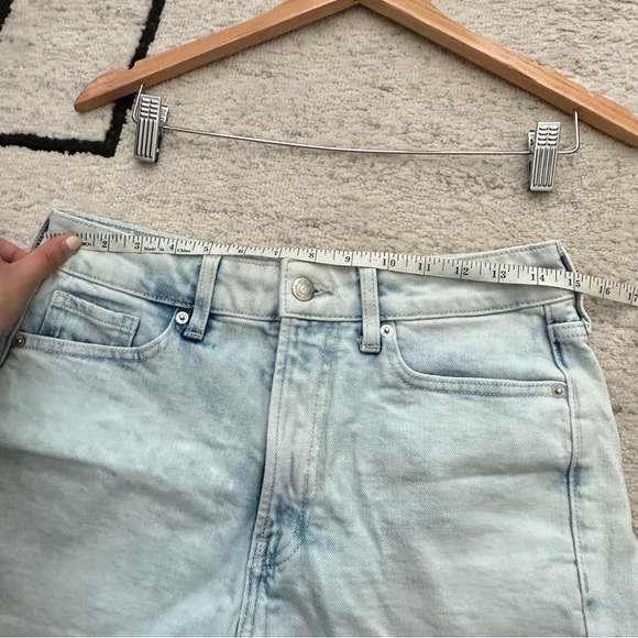 Old Navy Light Wash OG High Rise Shorts Exposed Pockets - Picture 7 of 10